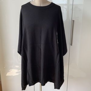 DUBGEE BY WHOOPI Sweater/Poncho Color Black One size NWT